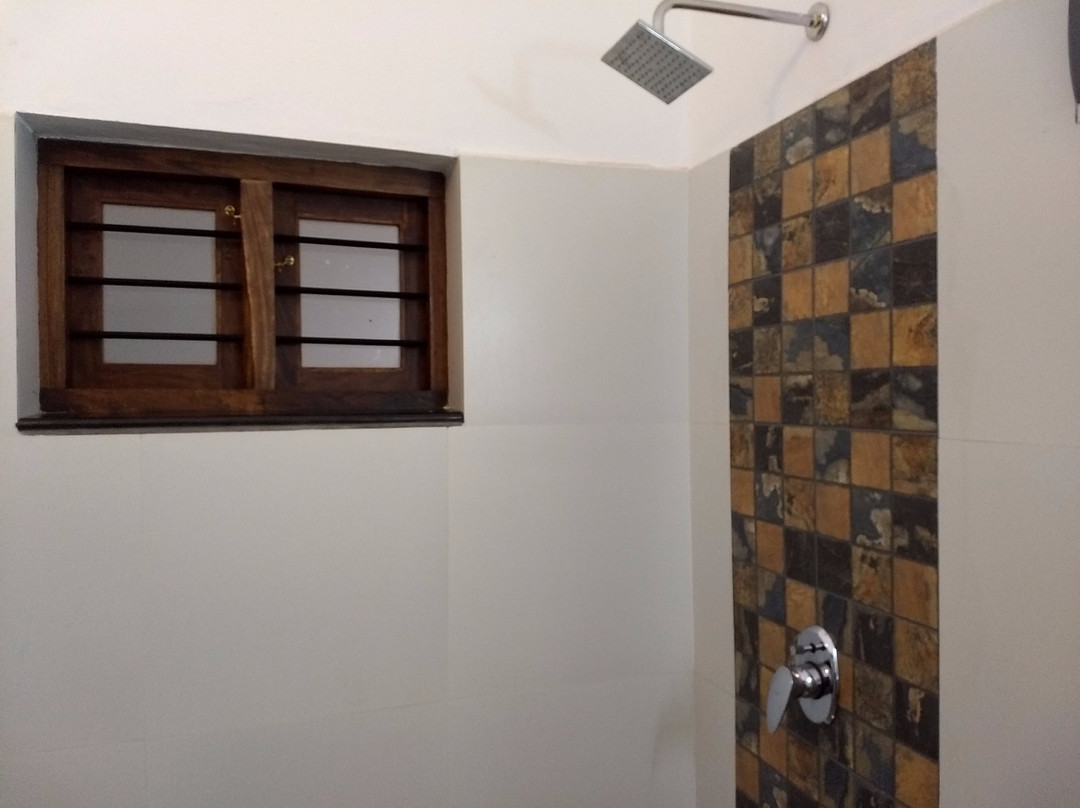 Tender Leaf Retreat主图