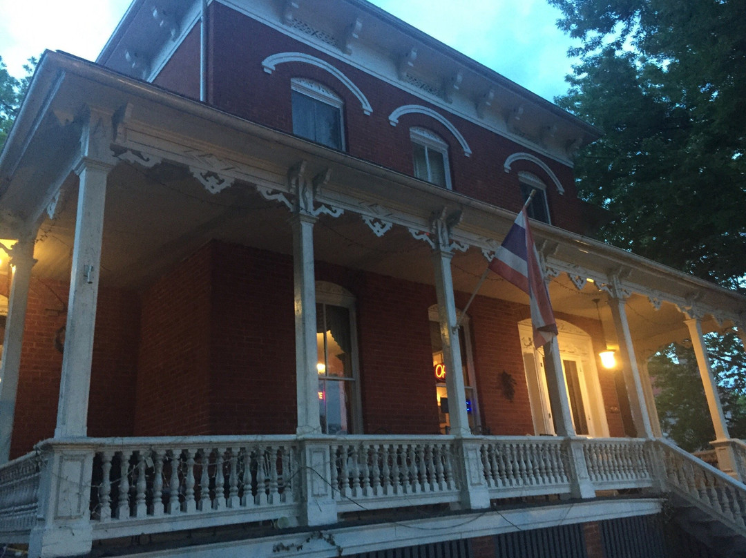 Churchville酒店住宿-Ubon Thai Victorian Restaurant Inn