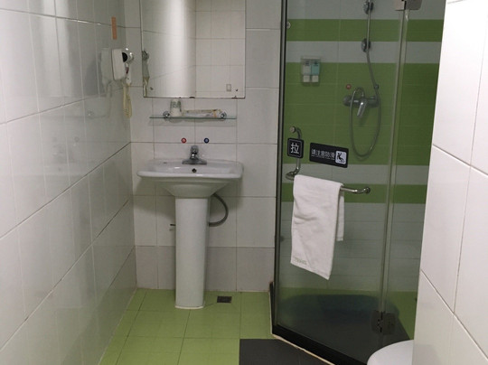 汉庭酒店深圳福田口岸店 主图