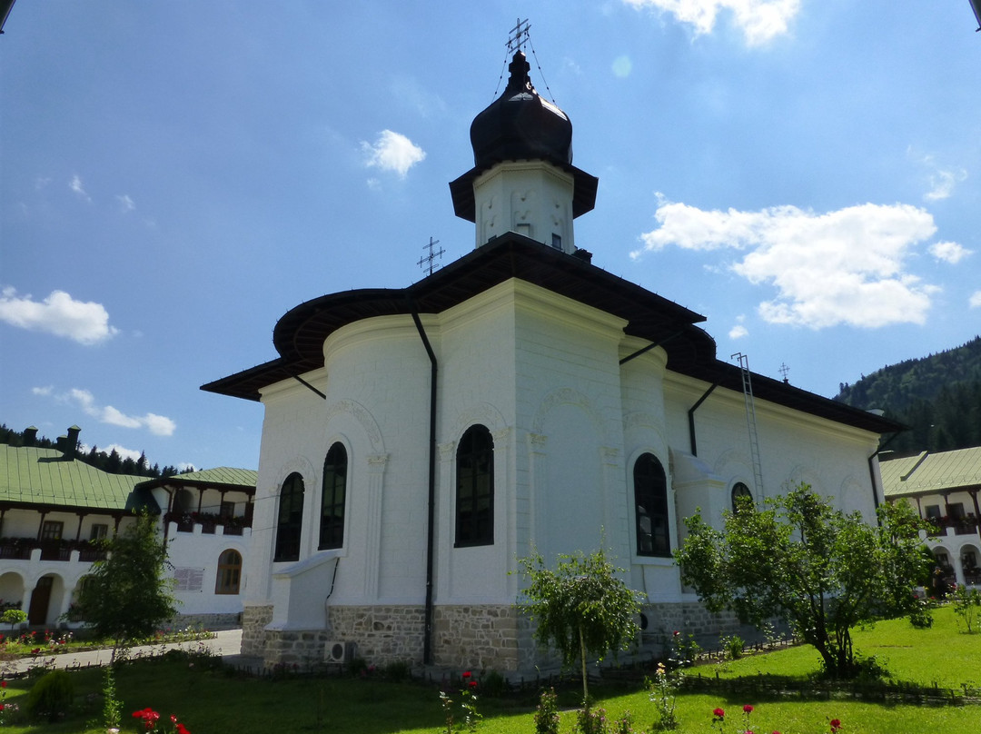 Agapia Monastery景点图片