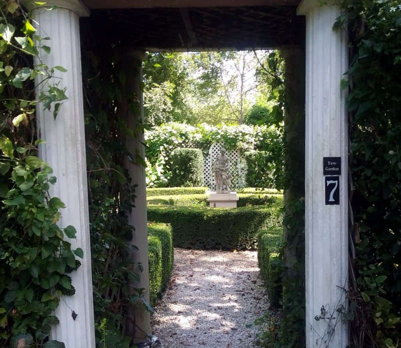 Weber House and Garden-Streator必去景点