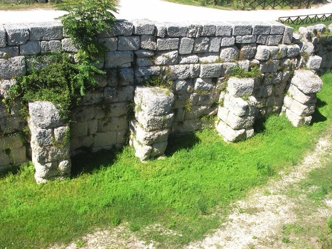 Furlo旅游景点-Ponte Mallio