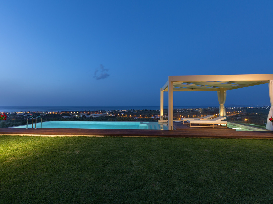 J & G Villas