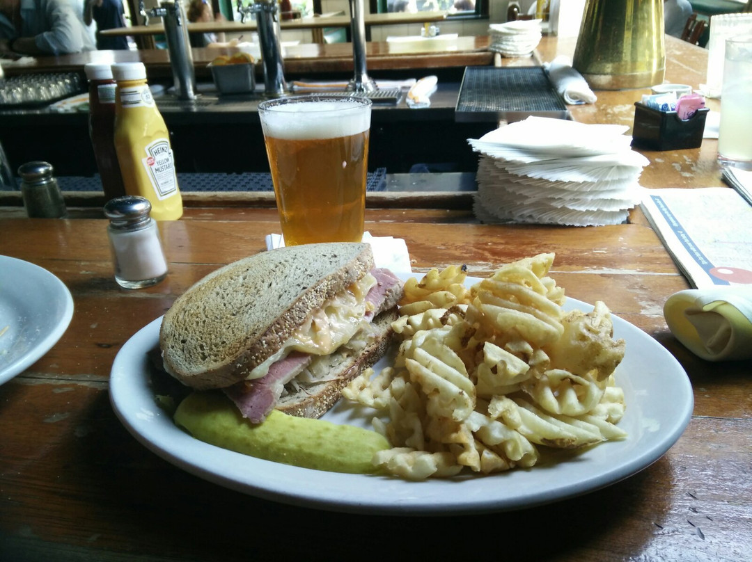 Dublin's Bar & Grill