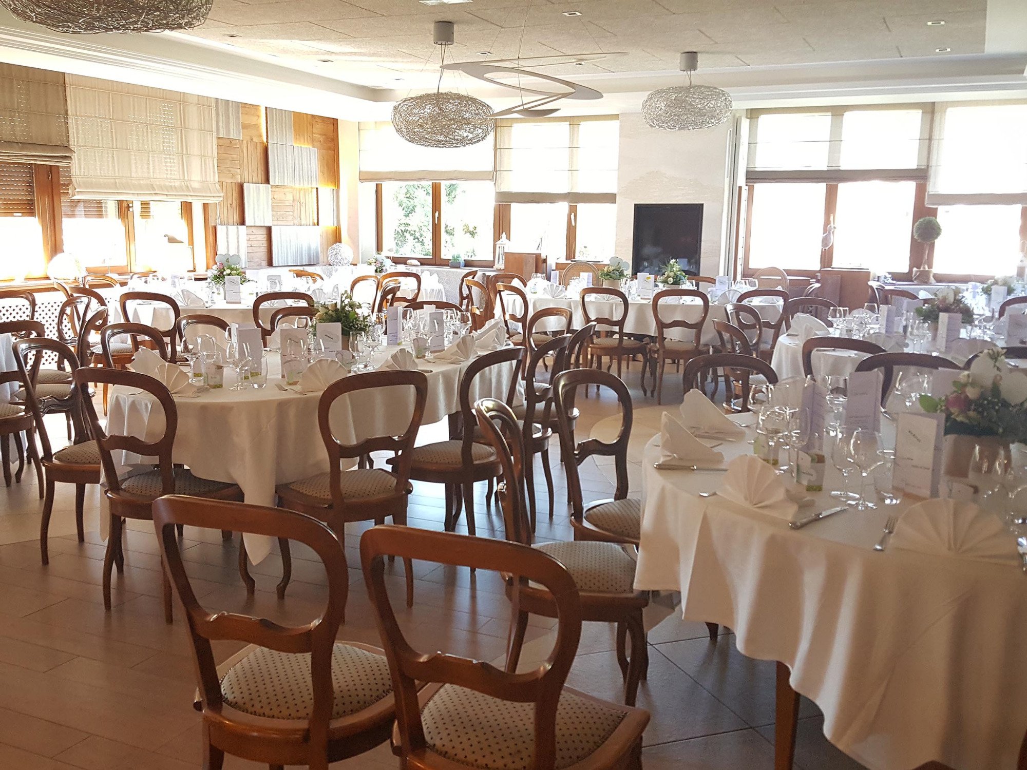 Hotel-Restaurant A l'Aigle-餐饮