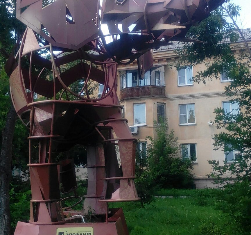 Sculpture the Elephant-车里雅宾斯克必去景点