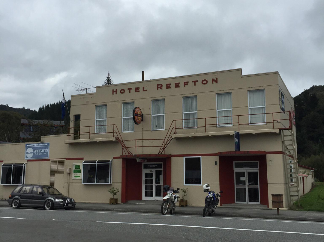 Reefton Hotel