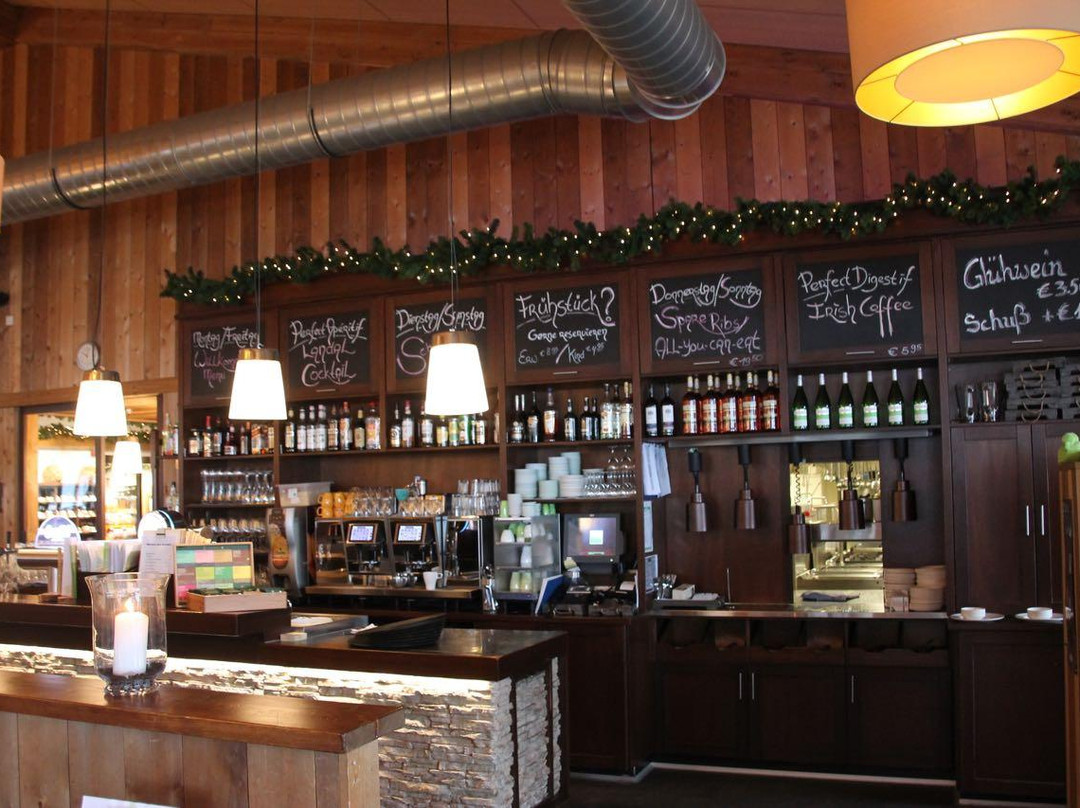 Restaurant Cafe-Bistro Woods