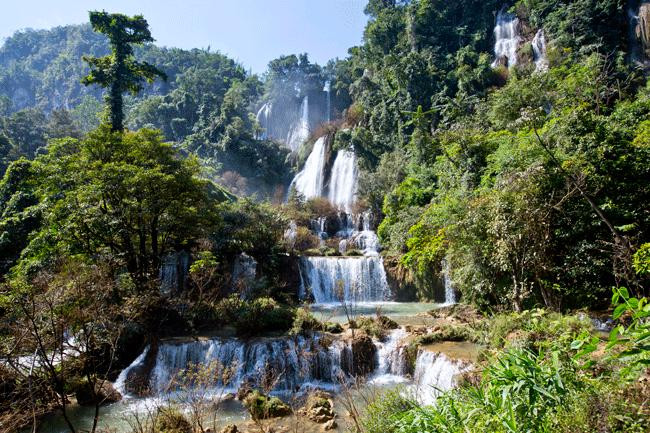 蕴朋县旅游景点-Thi Lo Su  Waterfall