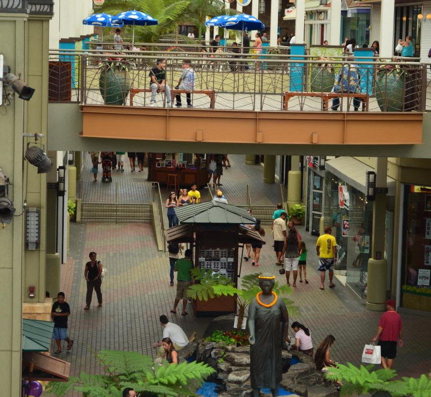 Queen Ka'ahumanu Center-卡胡卢伊必去景点