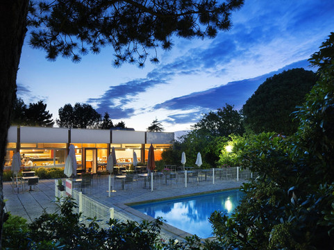 大洋洲布雷斯特机场酒店主图