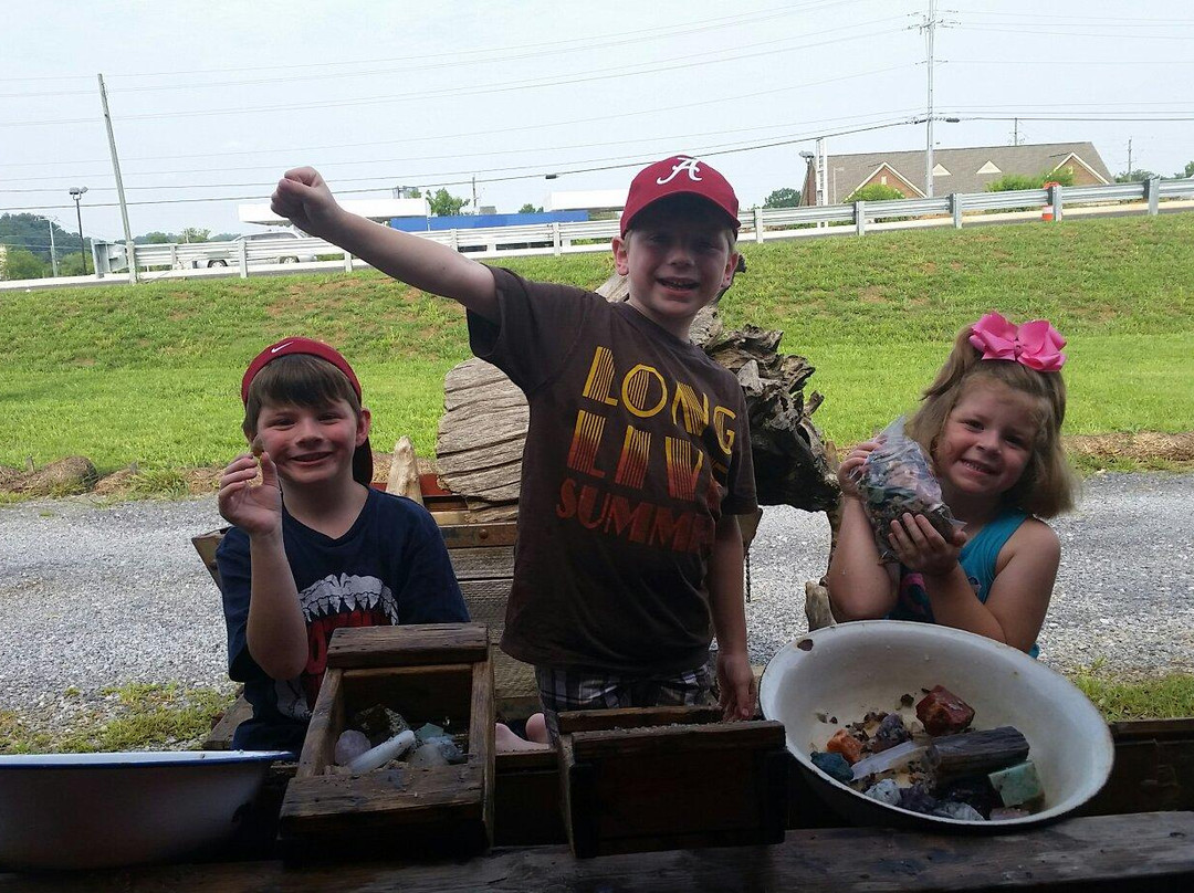 Little River Gem Mine-塞维尔维尔必去景点