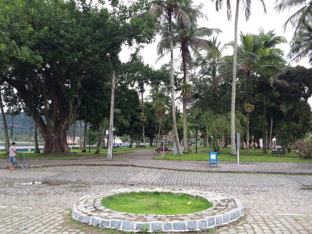 Praca Romildo Goncalves Pereira   Praca Beira Mar景点图片