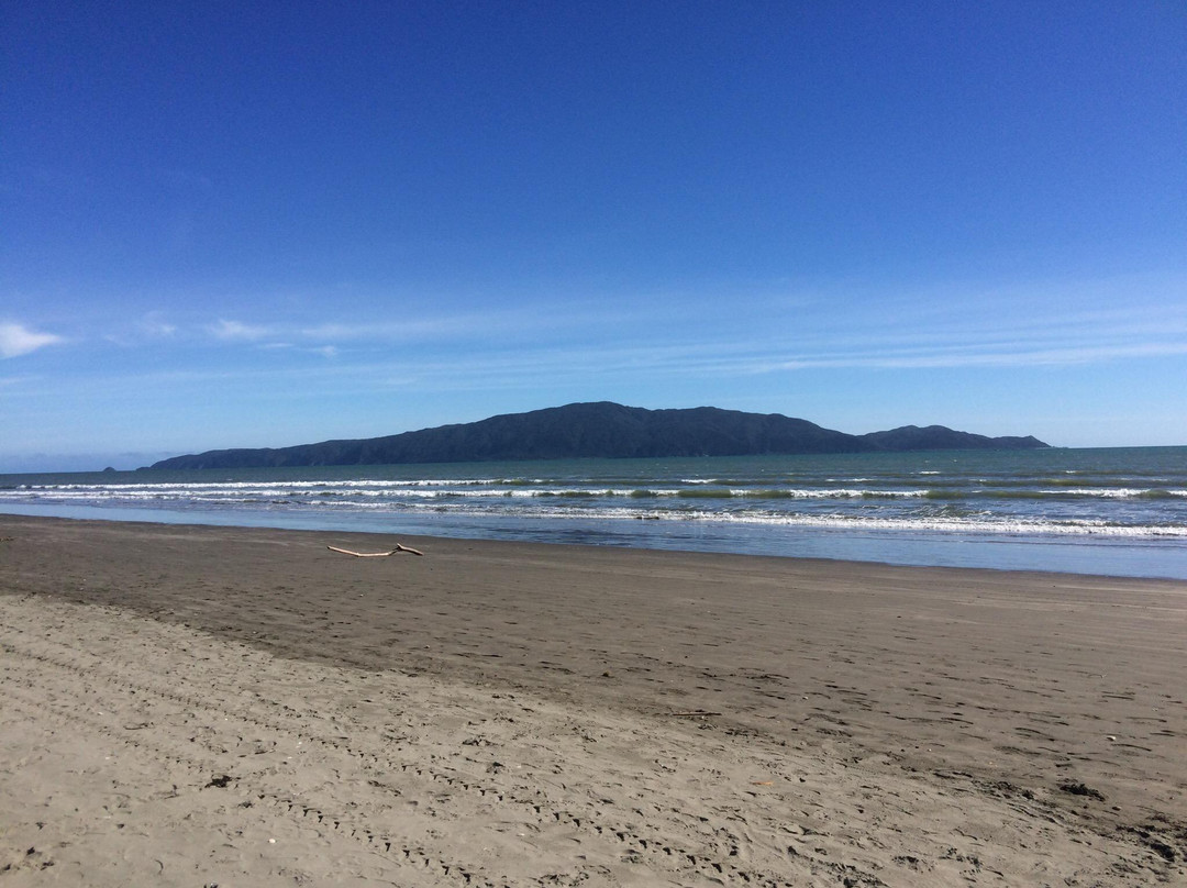 Peka Peka Beach景点图片