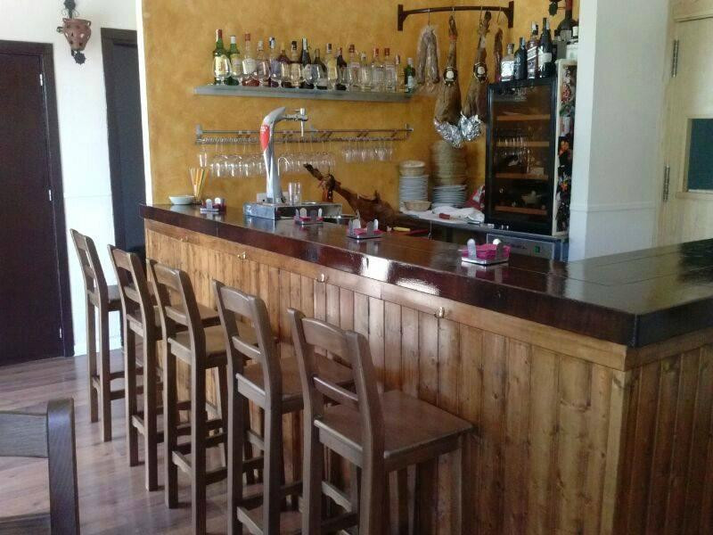 迈雷纳德拉尔哈拉费餐馆和美食-Nueva Azahara Taperia