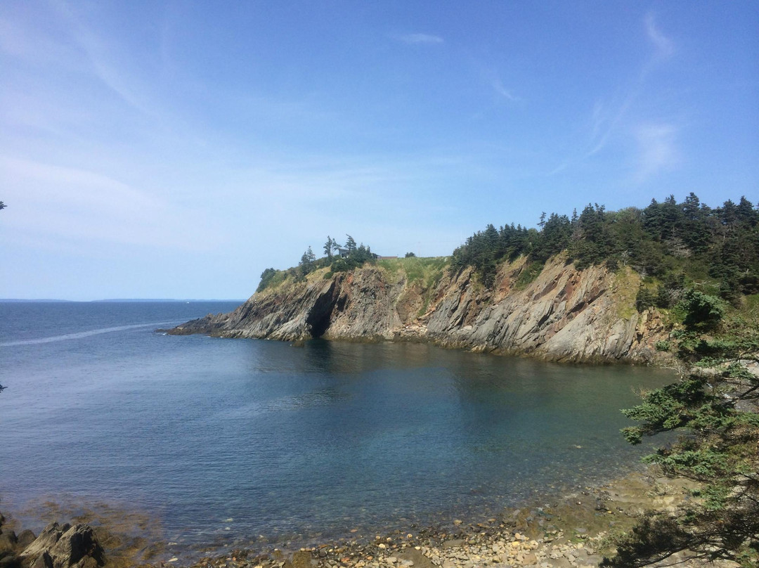 Smuggler's Cove Provincial Park景点图片