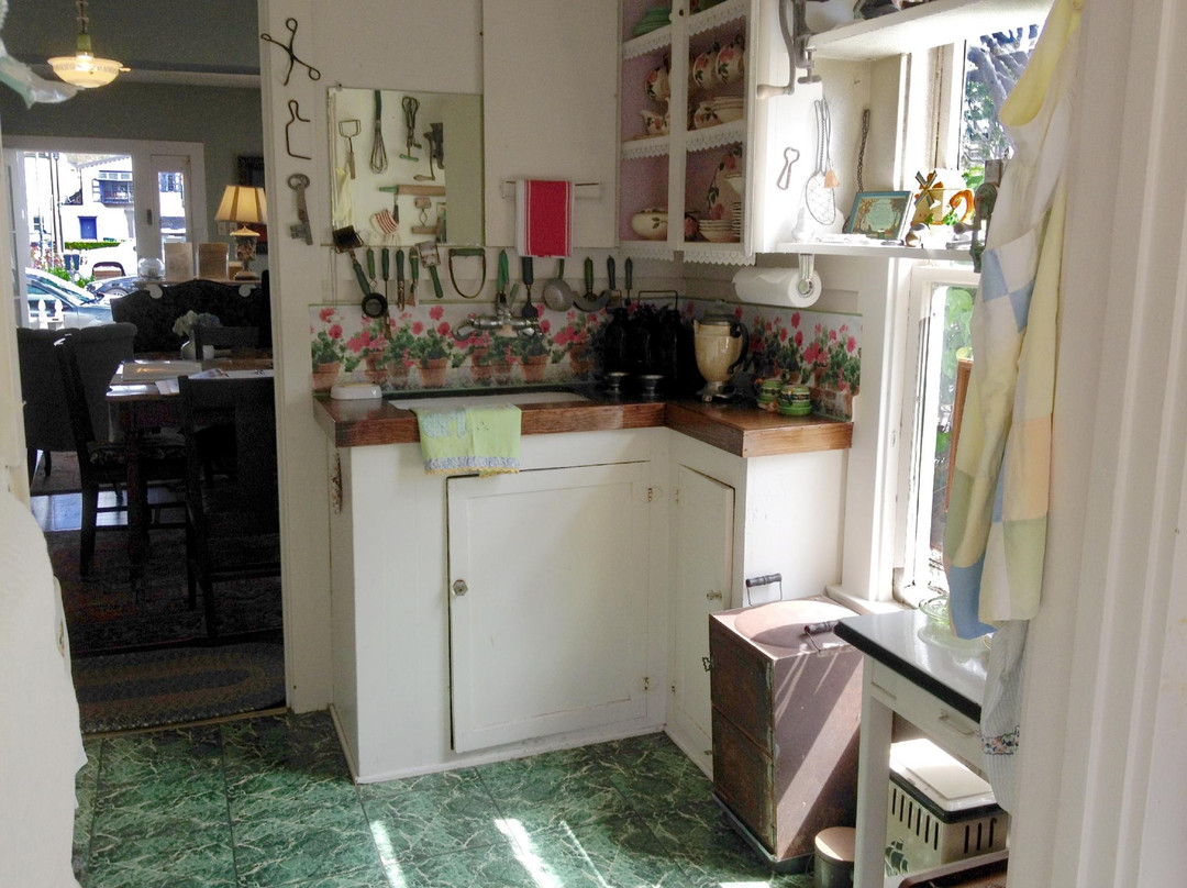 Murphy-Smith Historical Bungalow-拉古纳海滩必去景点