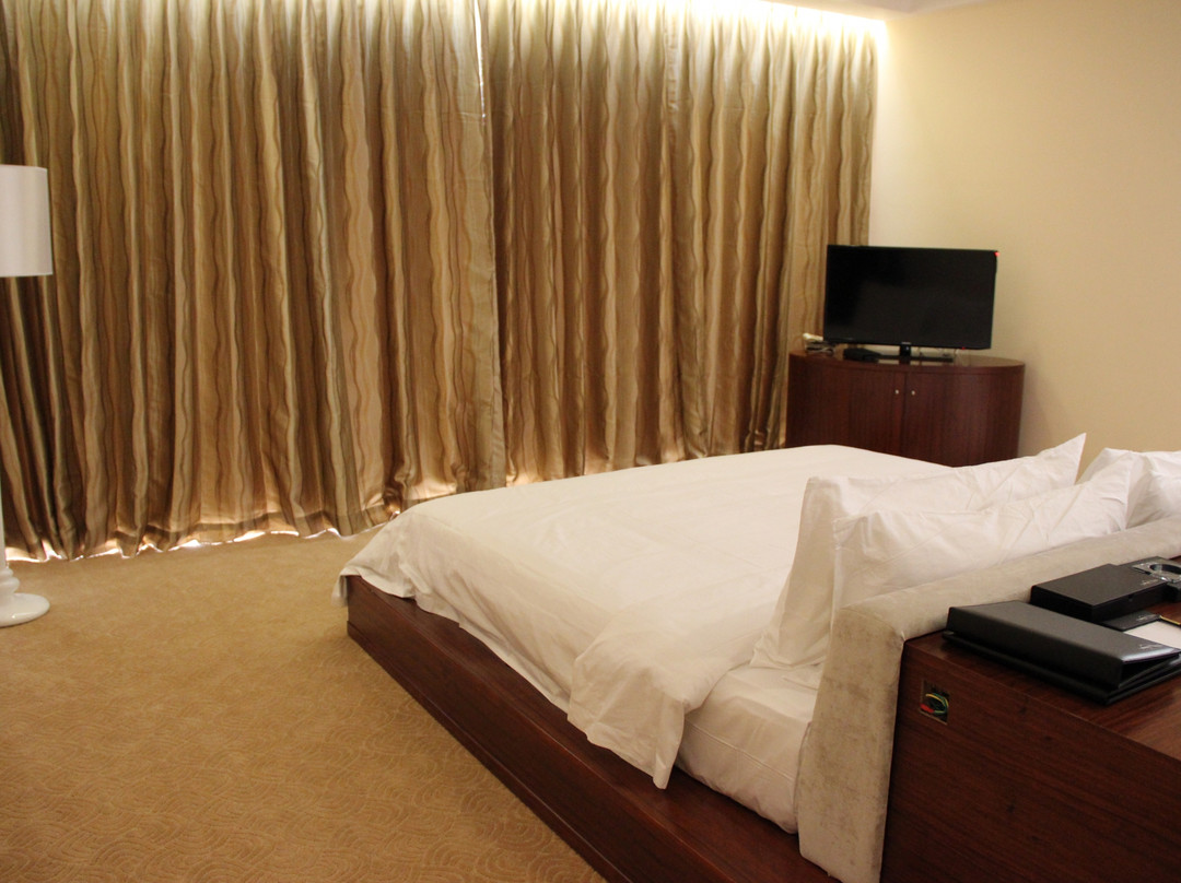 山水皇家驿栈度假酒店主图