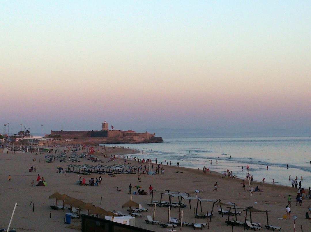 Praia de Carcavelos-卡卡维卢斯必去景点