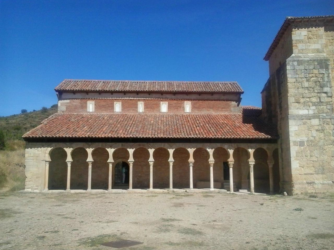 Monastery San Miguel de Escalada景点图片