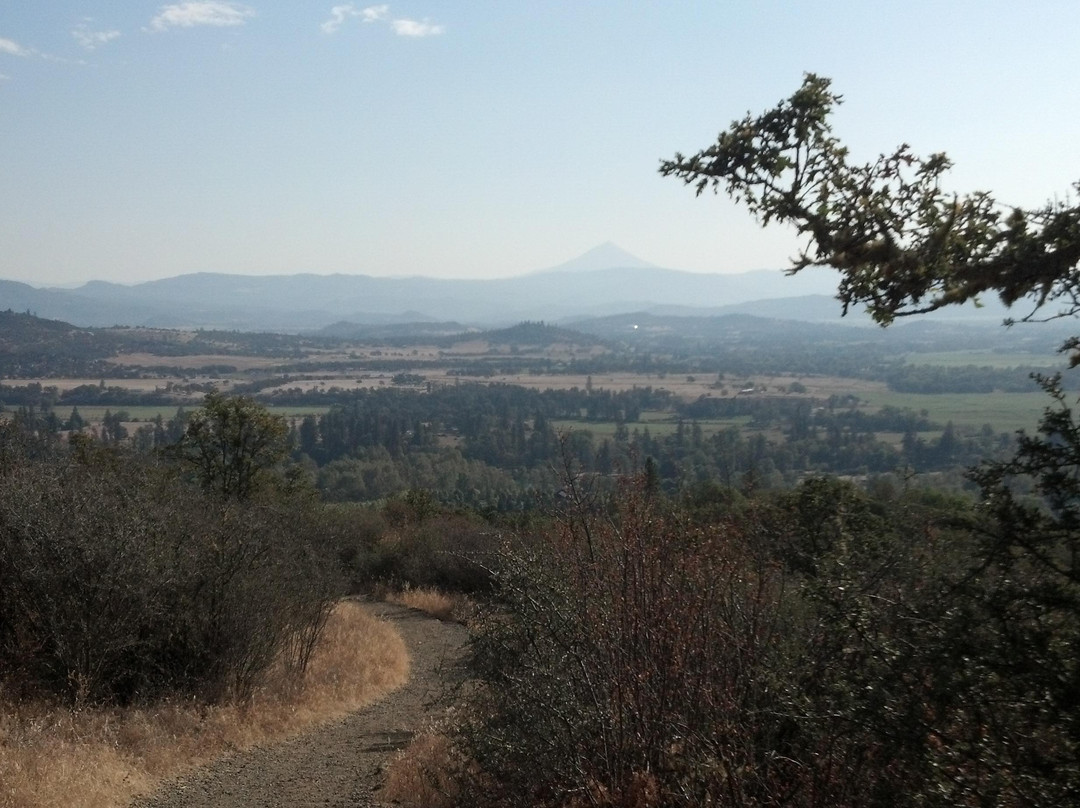 Upper and Lower Table Rock-梅德福必去景点
