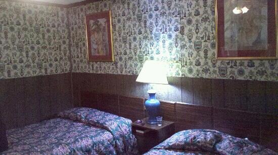 Pinehurst Motel-客卧