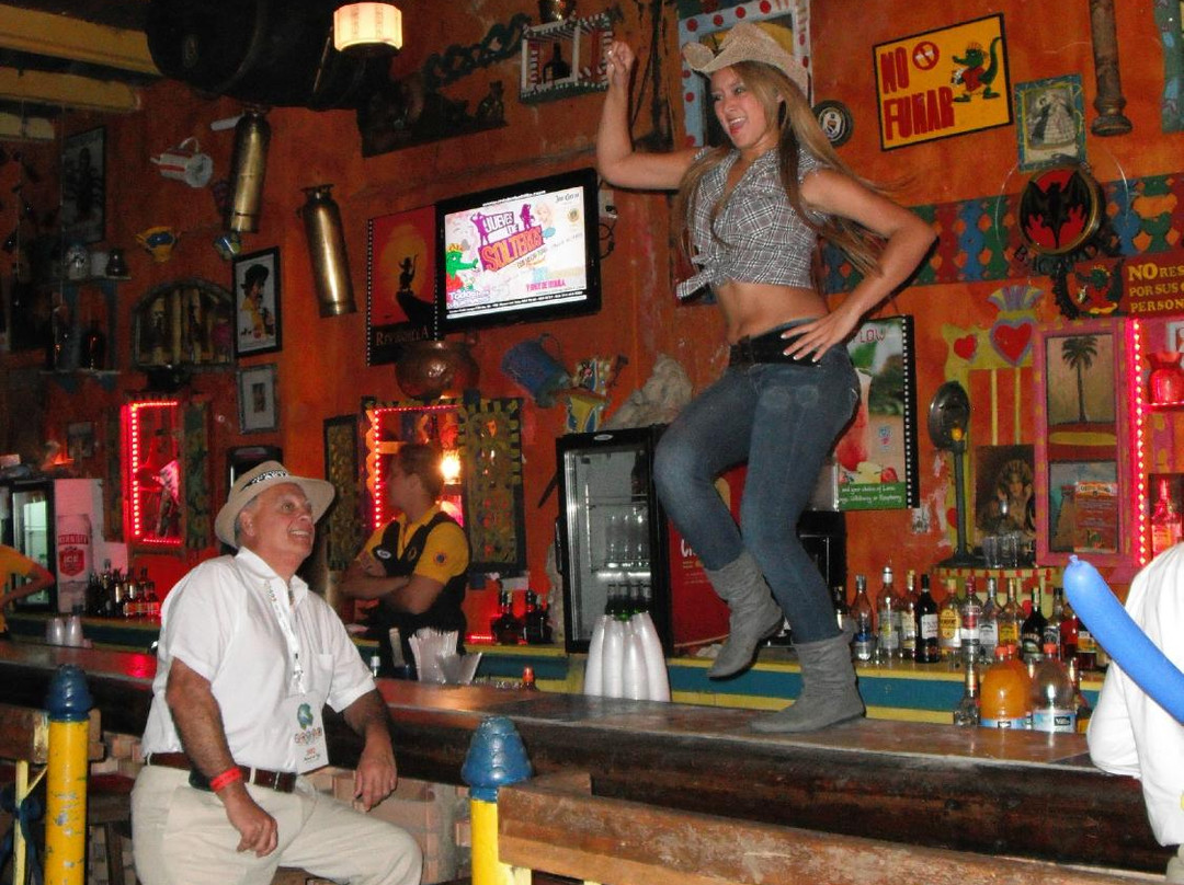 Mister Babilla by Península