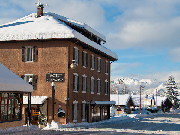 Saint-Jean-de-Sixt酒店住宿-Hotel Les Aravis