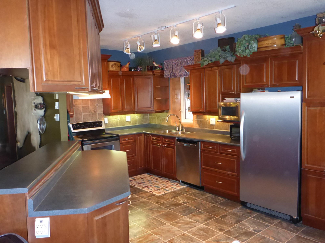Bears' Den B&B