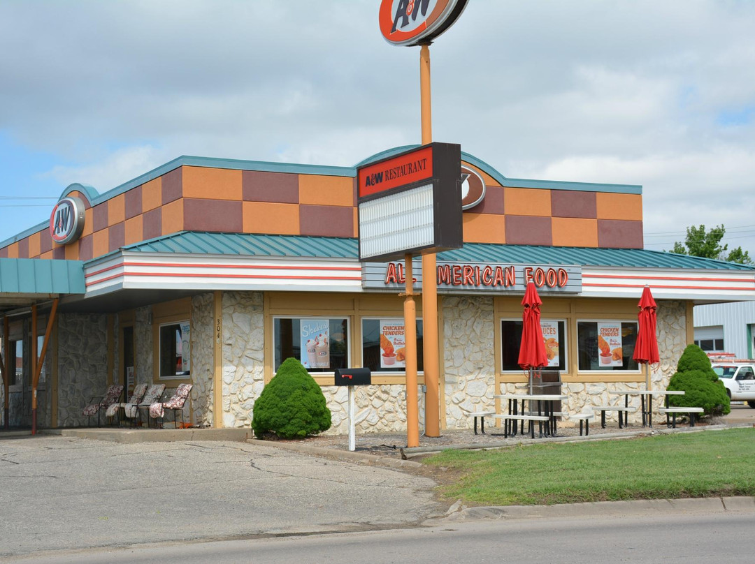 Russell餐馆和美食-A&W Restaurant