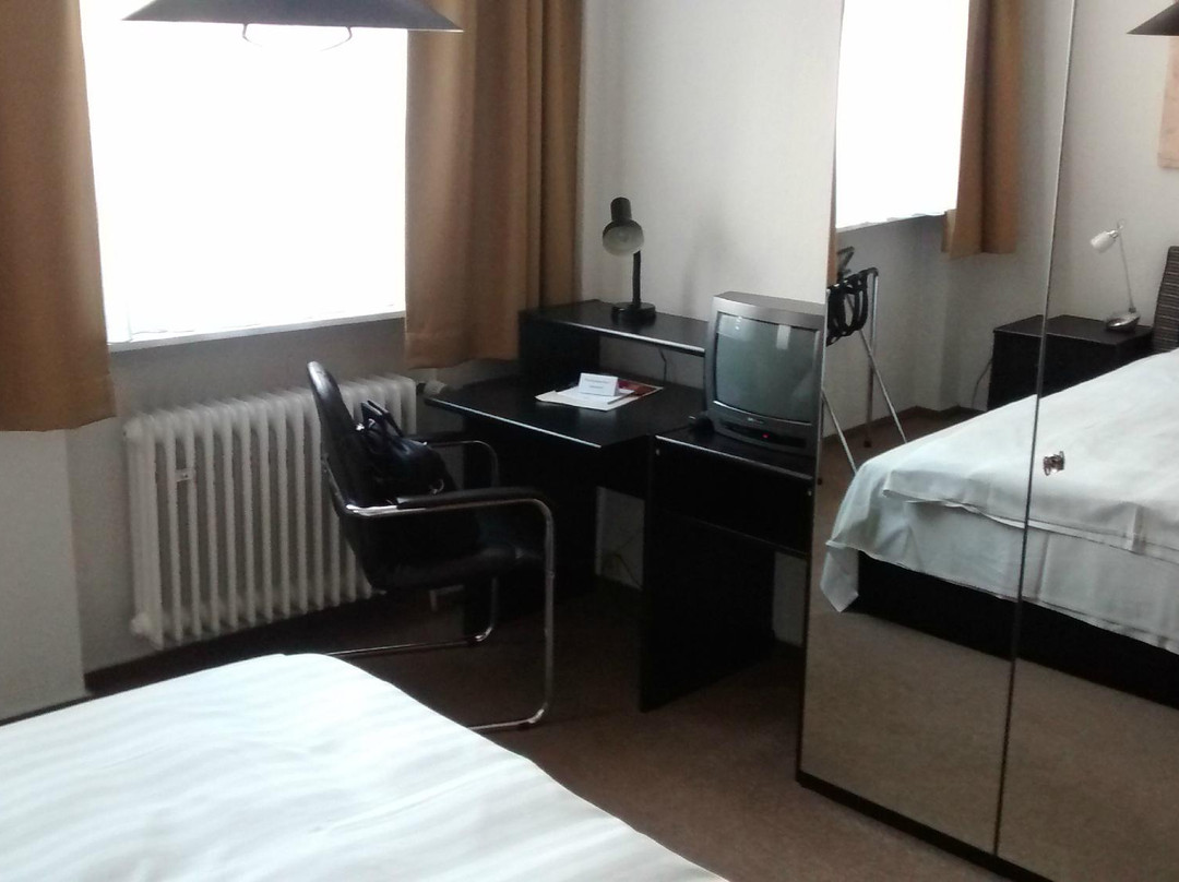 Erbach酒店住宿-Odenwaelder Wappenstube Nichtraucherhotel