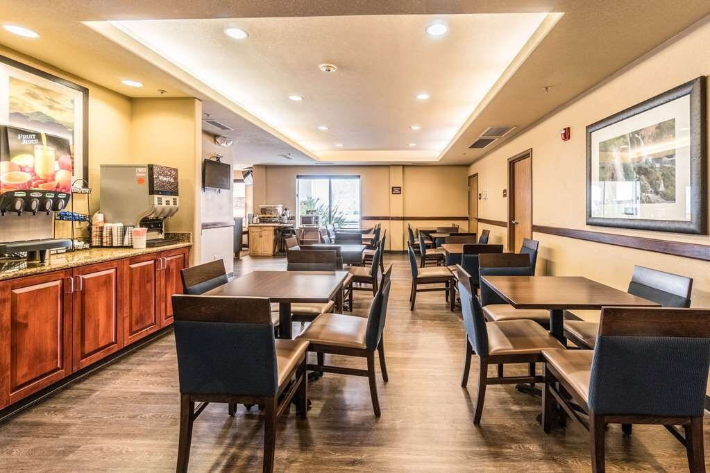 舒适套房酒店主图