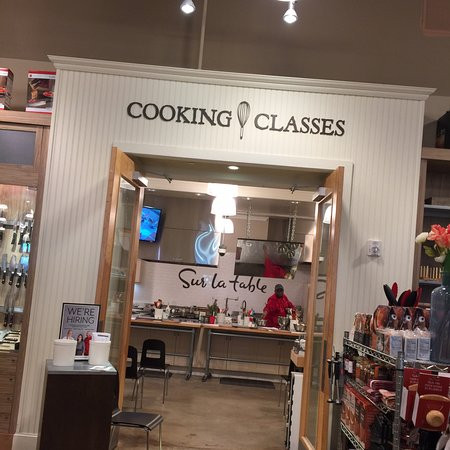 Sur La Table Cooking Class-伯明翰必去景点