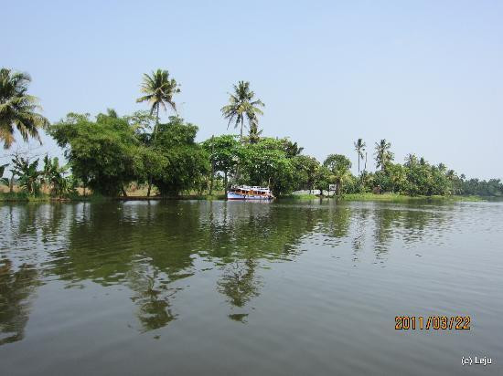 Punnamada Lake景点图片