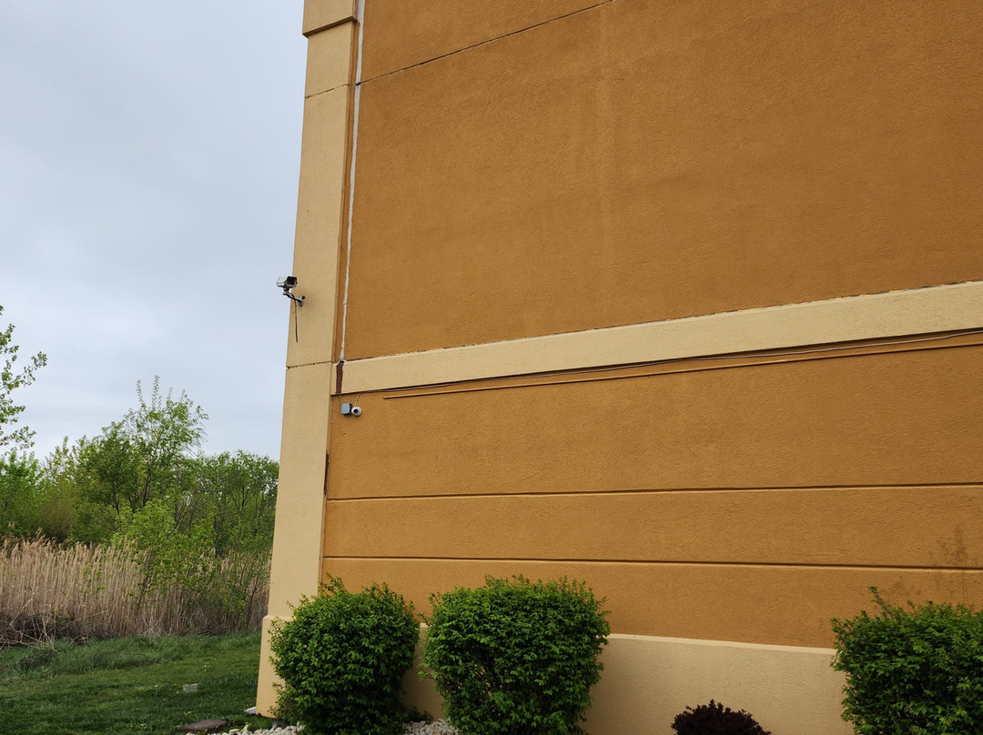 Quality Inn & Suites Near I-80 And I-294主图