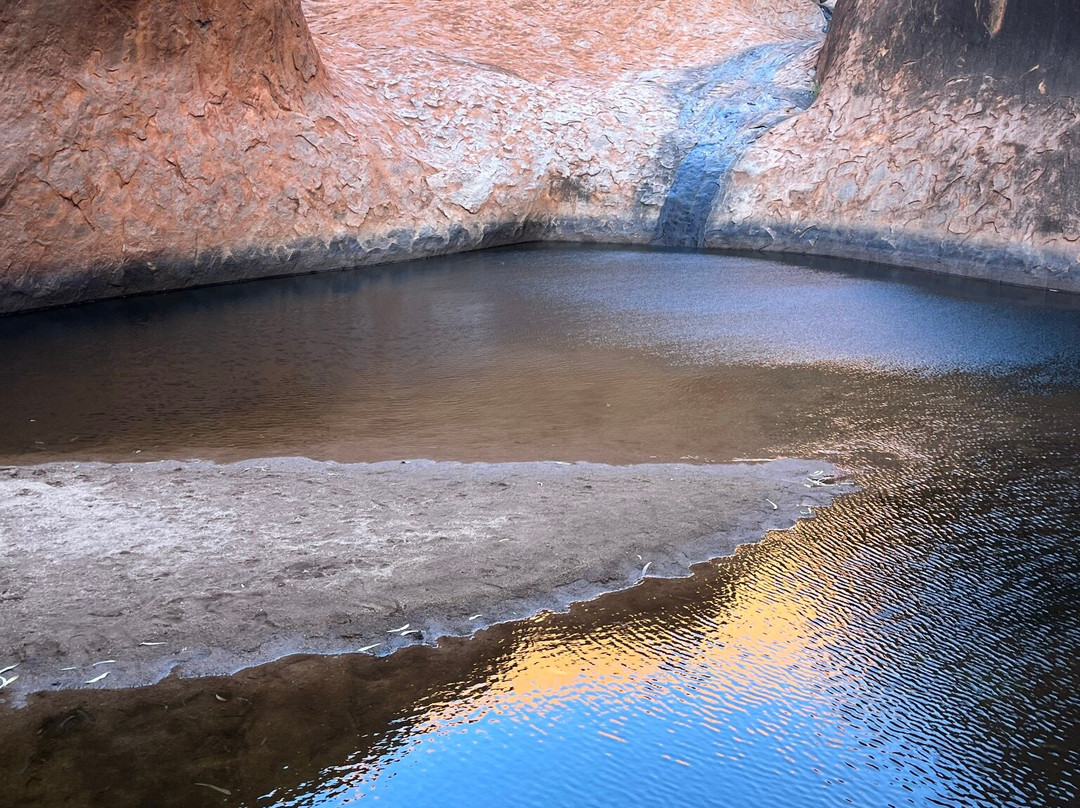 Mutitjulu Waterhole-乌鲁鲁-卡塔丘塔国家公园必去景点
