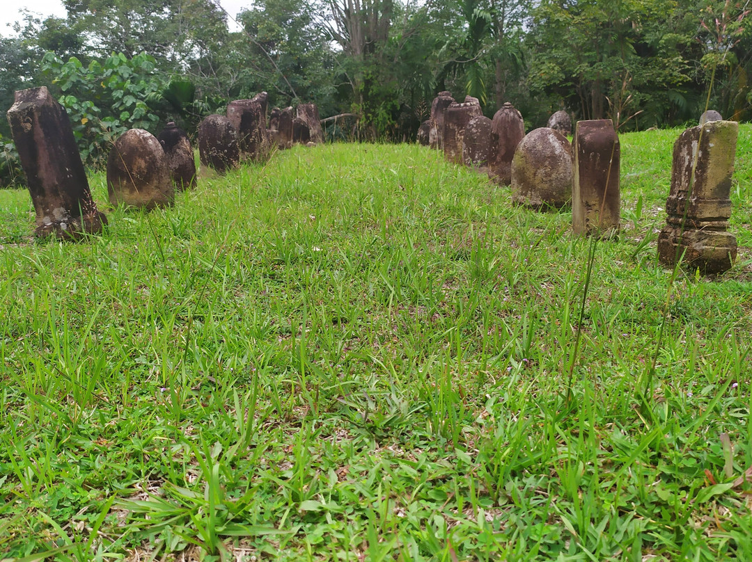 Mahligai Tomb Complex-Barus必去景点