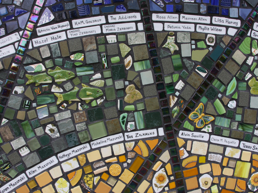2010 Centennial Mosaic - Pieces of Dryden景点图片