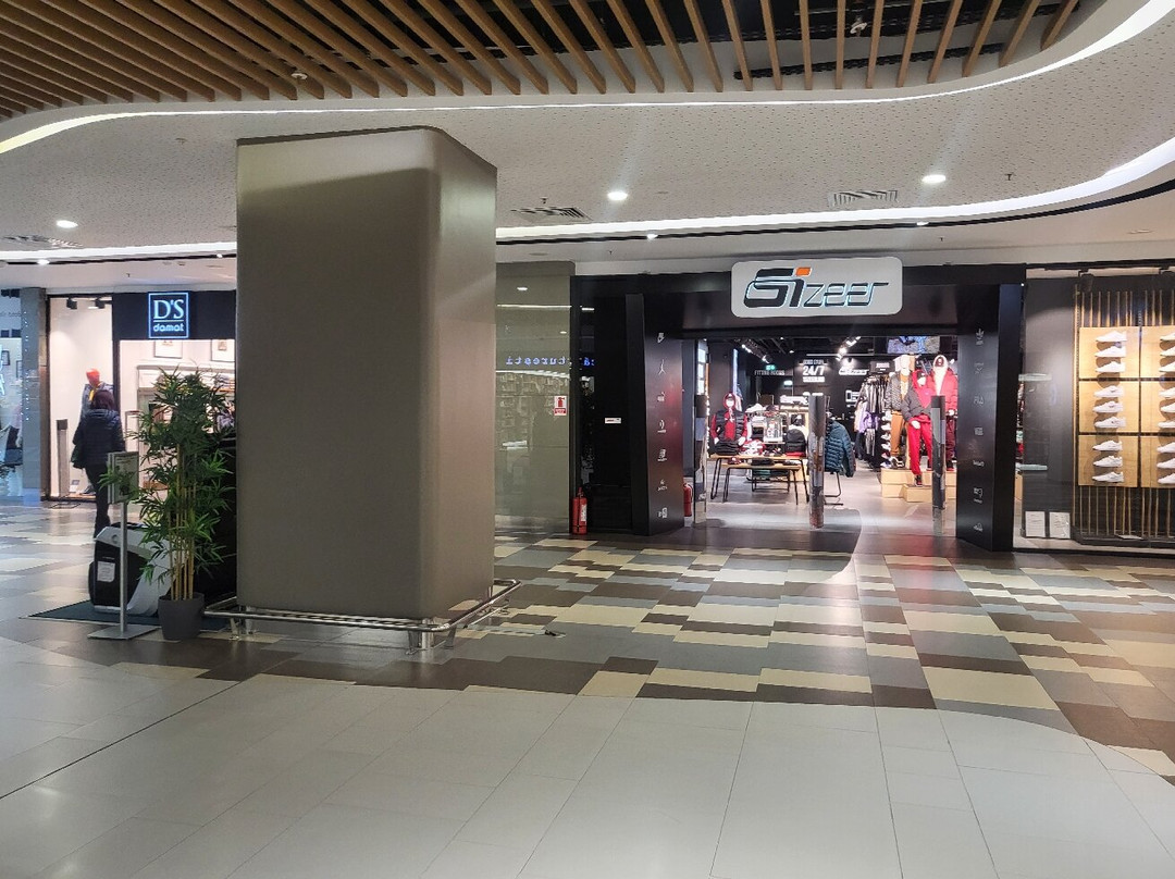 Sun Plaza Shopping Center-布加勒斯特必去景点