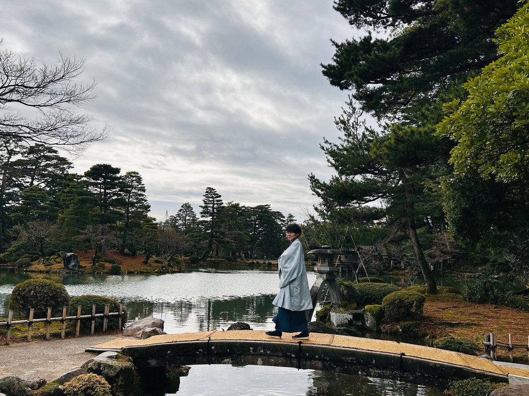 VASARA Kimono Rental KANAZAWA KENROKUEN-金泽市必去景点