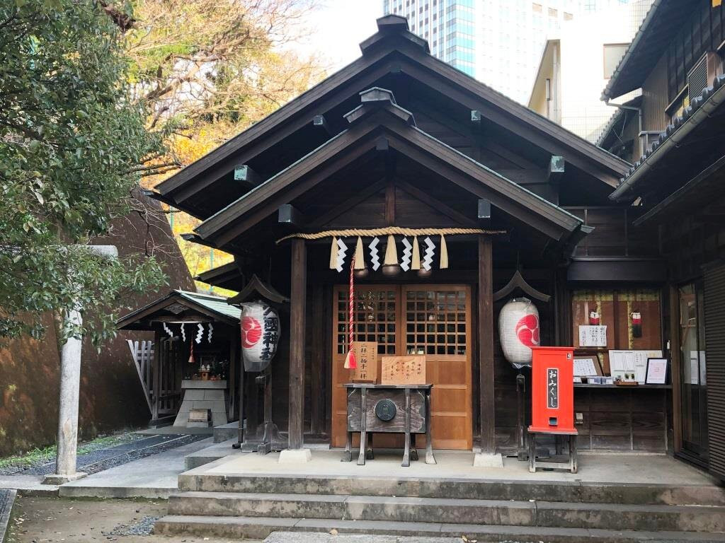 Hisakuni Shrine景点图片