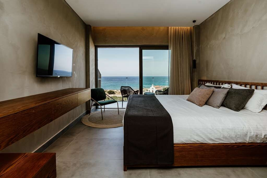 Cavo Zoe Seaside Hotel
