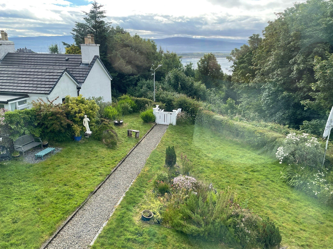 Burnbank Bnb