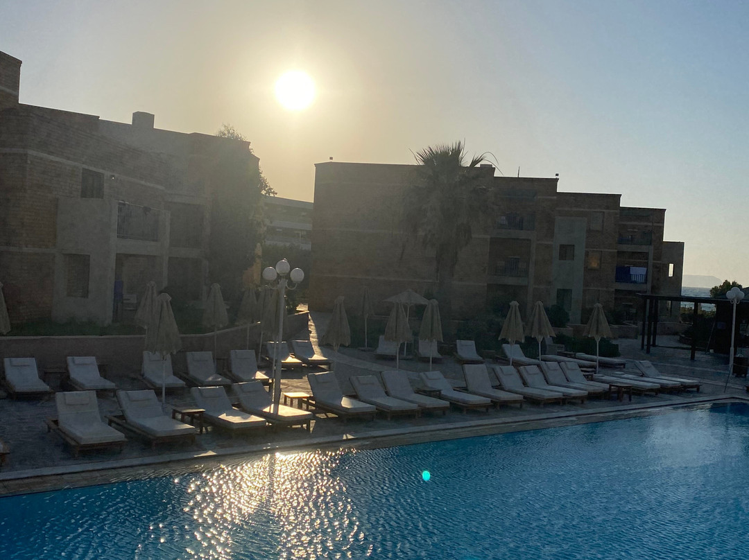 Bella Beach Hotel主图