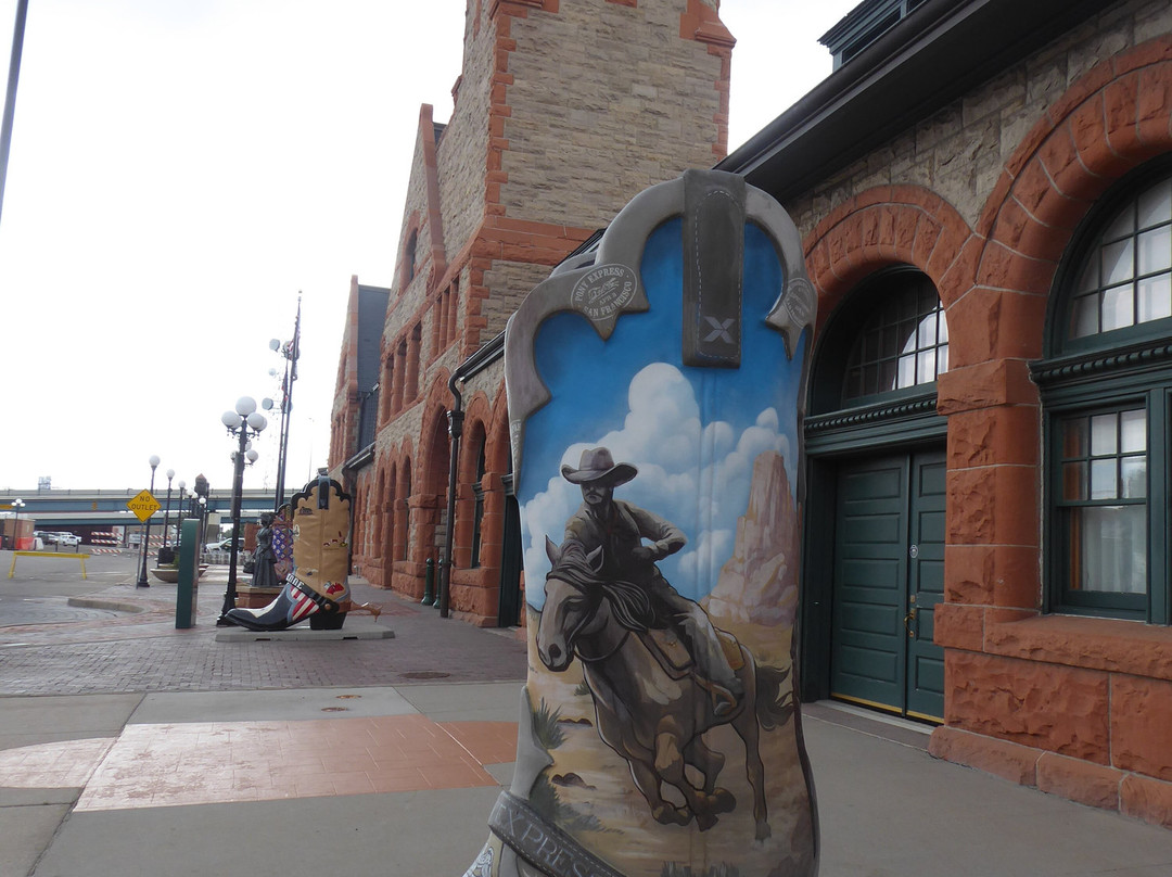 Cheyenne Big Boots-夏延必去景点