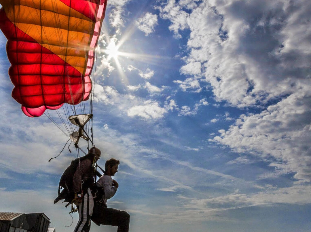 Côte D'or Parachutisme-格雷必去景点