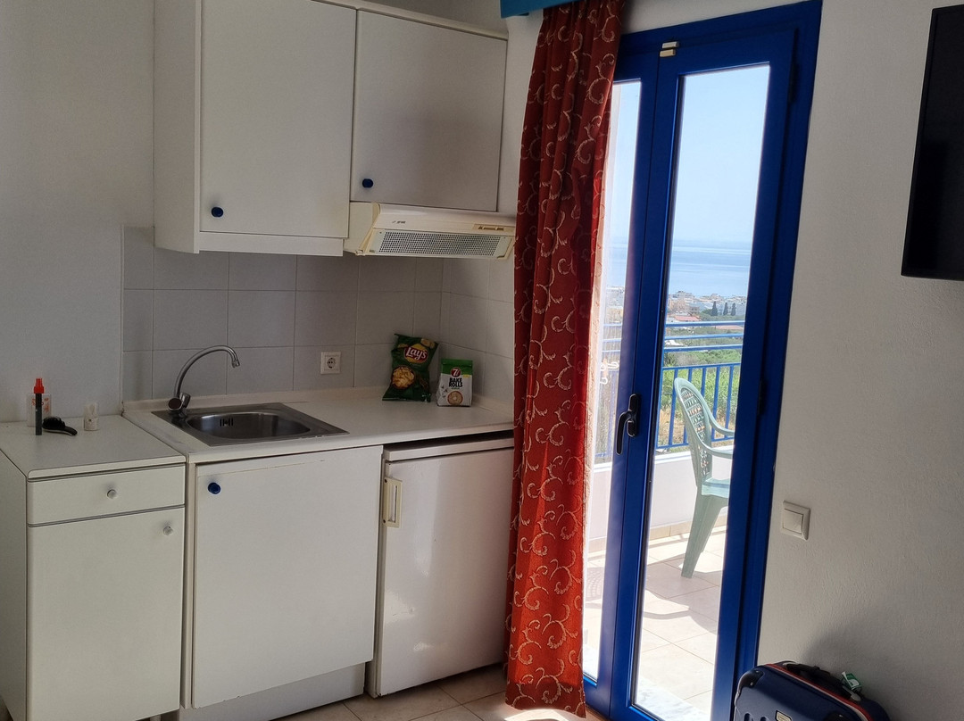 Astra Village & Suites主图