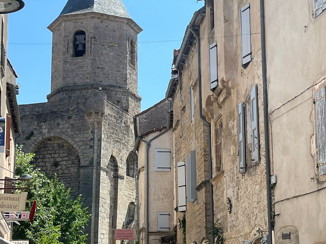 Église Saint-Pierre-Nant必去景点