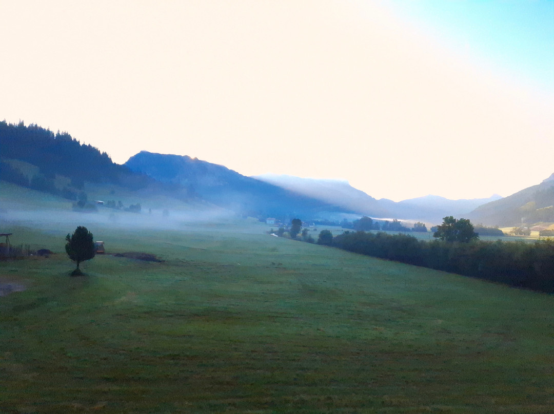 MONS. Suites. Wine. Passion.主图