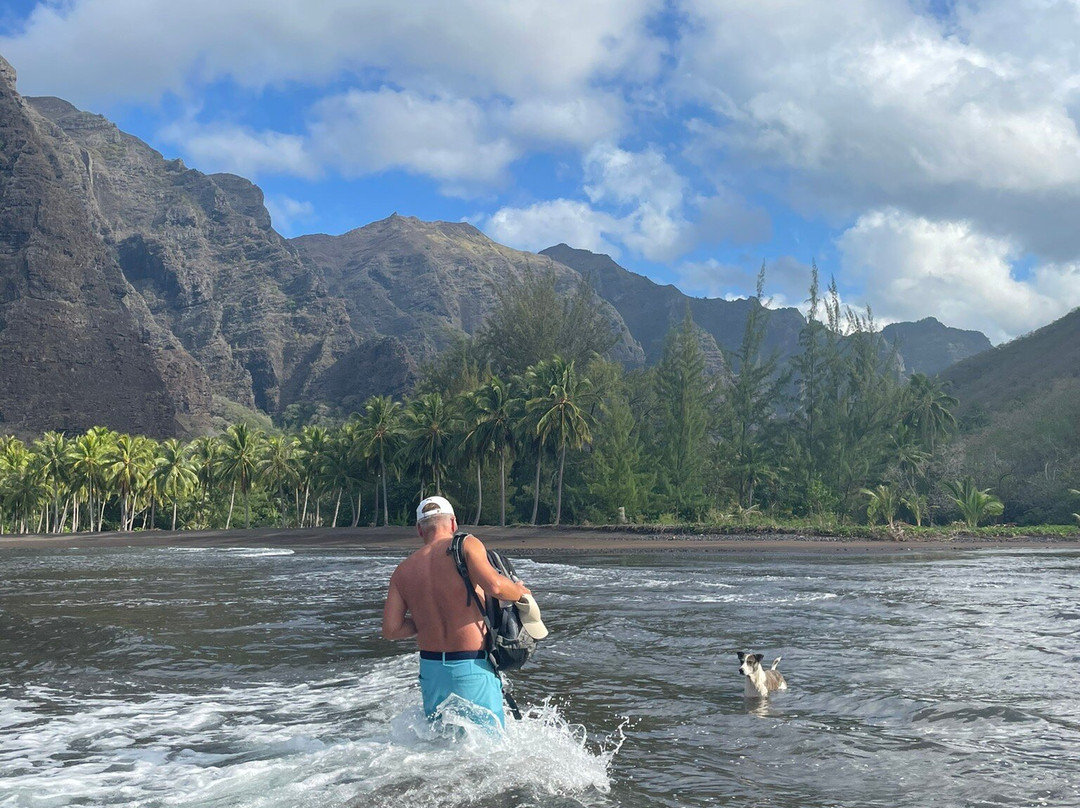 Hakaui Adventure with Ana and Tangy-Nuku Hiva必去景点